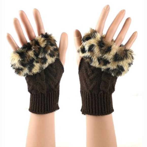 Leopard Faux Fur Trim Arm Warmer Fingerless Gloves - Picture 2 of 4